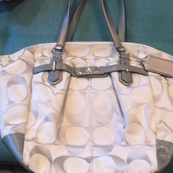 Coach Bag- Large - Picture 2 of 5